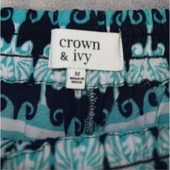 Women’s Athletic Relaxed Fit Crown & Ivy Cloth Shorts MEDIUM - Picture 7 of 10